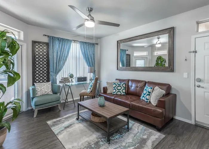 Tpc Golf, Shopping & Dining 3 Miles With Parking -1005 * Phoenix